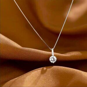 🌟 Sterling Silver 925 Diamond Necklace